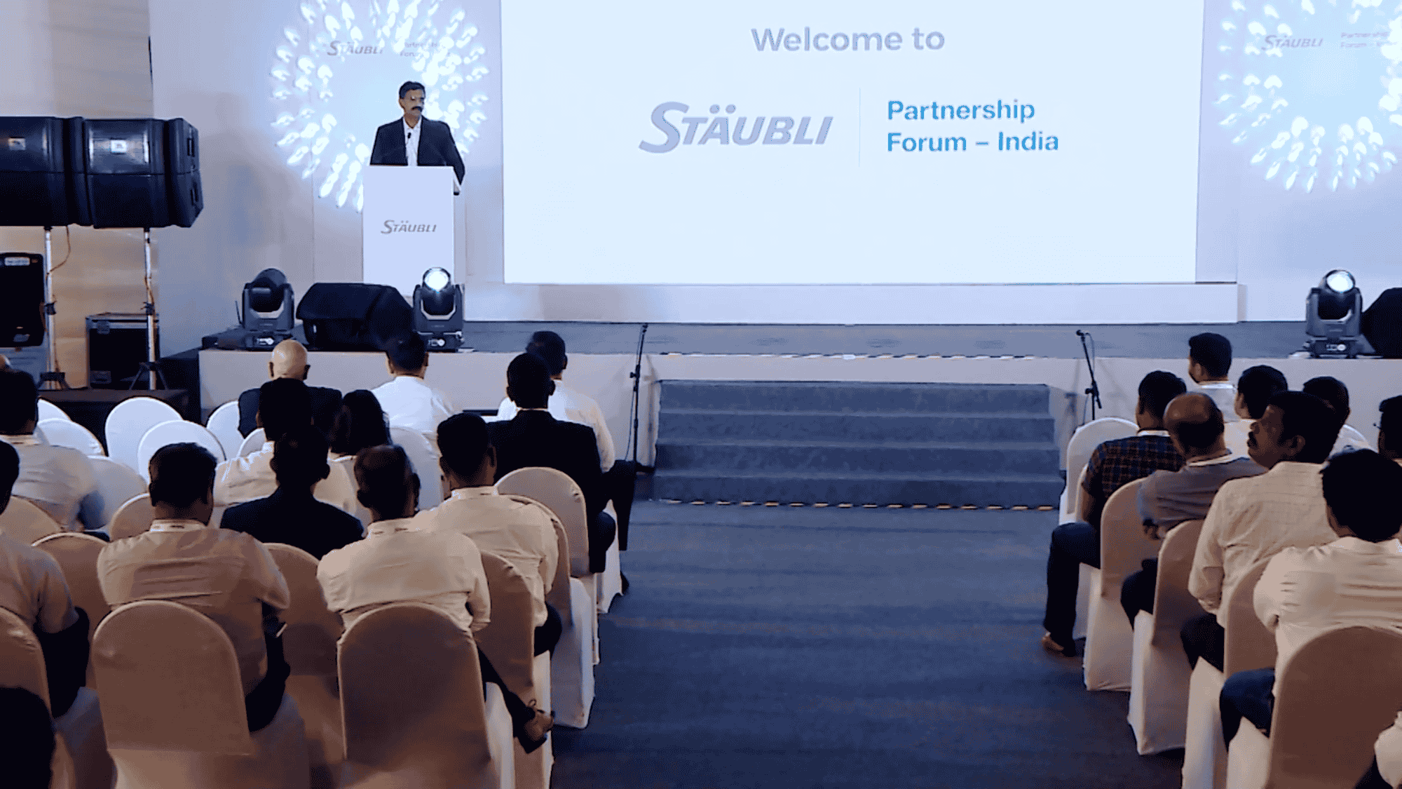 Staubli Spotlight-1